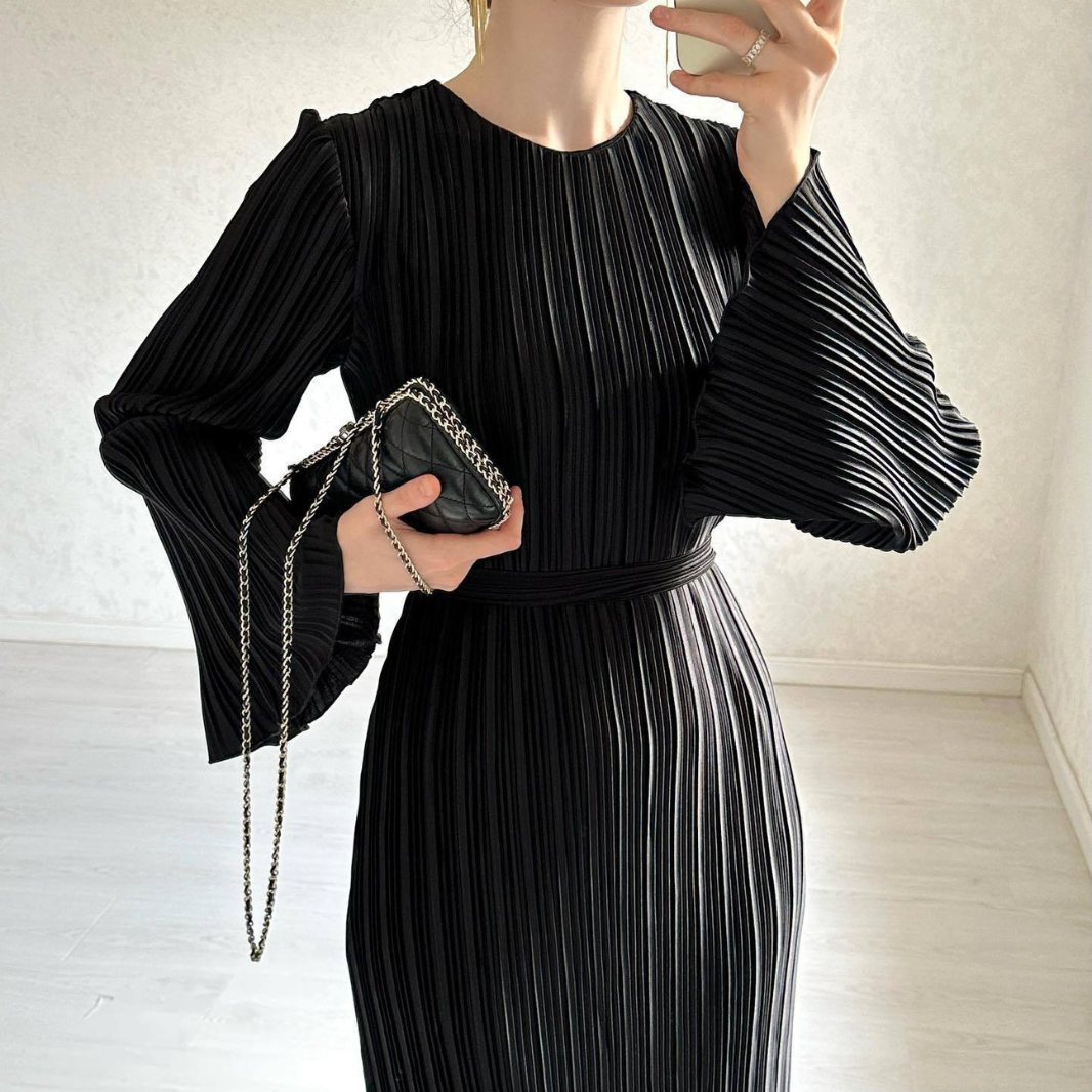 BABETTE - LANGES PLISSEE-KLEID