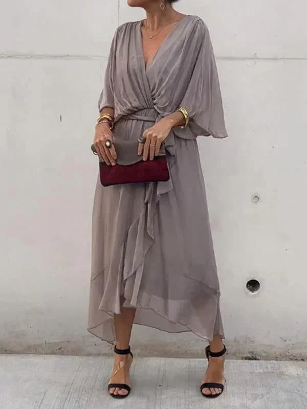 Monika | Luftiges Kleid mit V-Ausschnitt