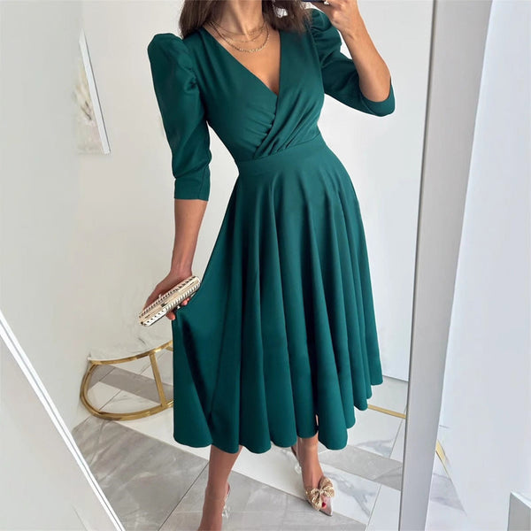 TÜLAY - PLISSIERTES MIDIKLEID MIT V-AUSSCHNITT