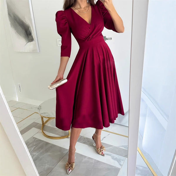 TÜLAY - PLISSIERTES MIDIKLEID MIT V-AUSSCHNITT